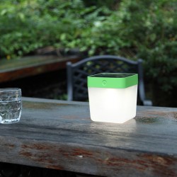 مكعب إضاءة على الطاقة الشمسية