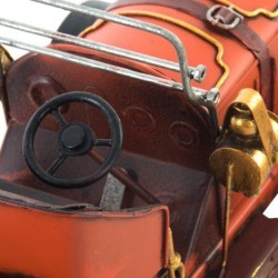 ديكورية سيارة  قديمة 