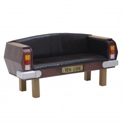 أريكة على شكل سيارة لشخصين مصنوعة  من الخشب والمعدن قياس 162*63*82