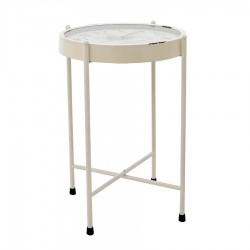 طاولة مع ساعة