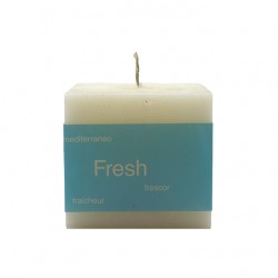 شمعه برائحه نسيم البحر شمعه برائحه نسيم البحر