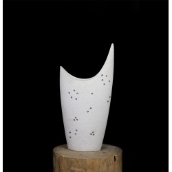 مزهرية لون أبيض مزهرية لون أبيض