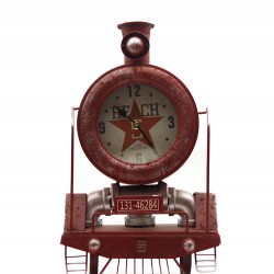  ساعة معدنية